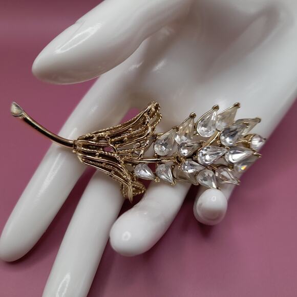 Vintage Coro Clear Rhinestone Floral Brooch, Gold Tone, 3 1/4 Inches - Picture 2 of 12
